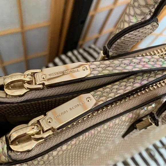 RARE! henri bendel ‘Dalton’ Iridescent Mermaid Large Satchel / Tote Bag